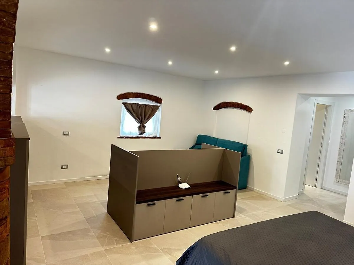Timetofreedom Relax And Suite Apartment 佩斯基耶拉德加达 意大利