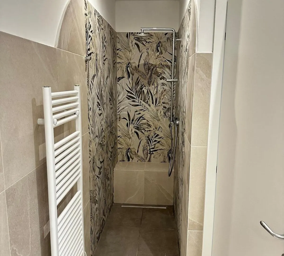 Timetofreedom Relax And Suite Apartment 佩斯基耶拉德加达