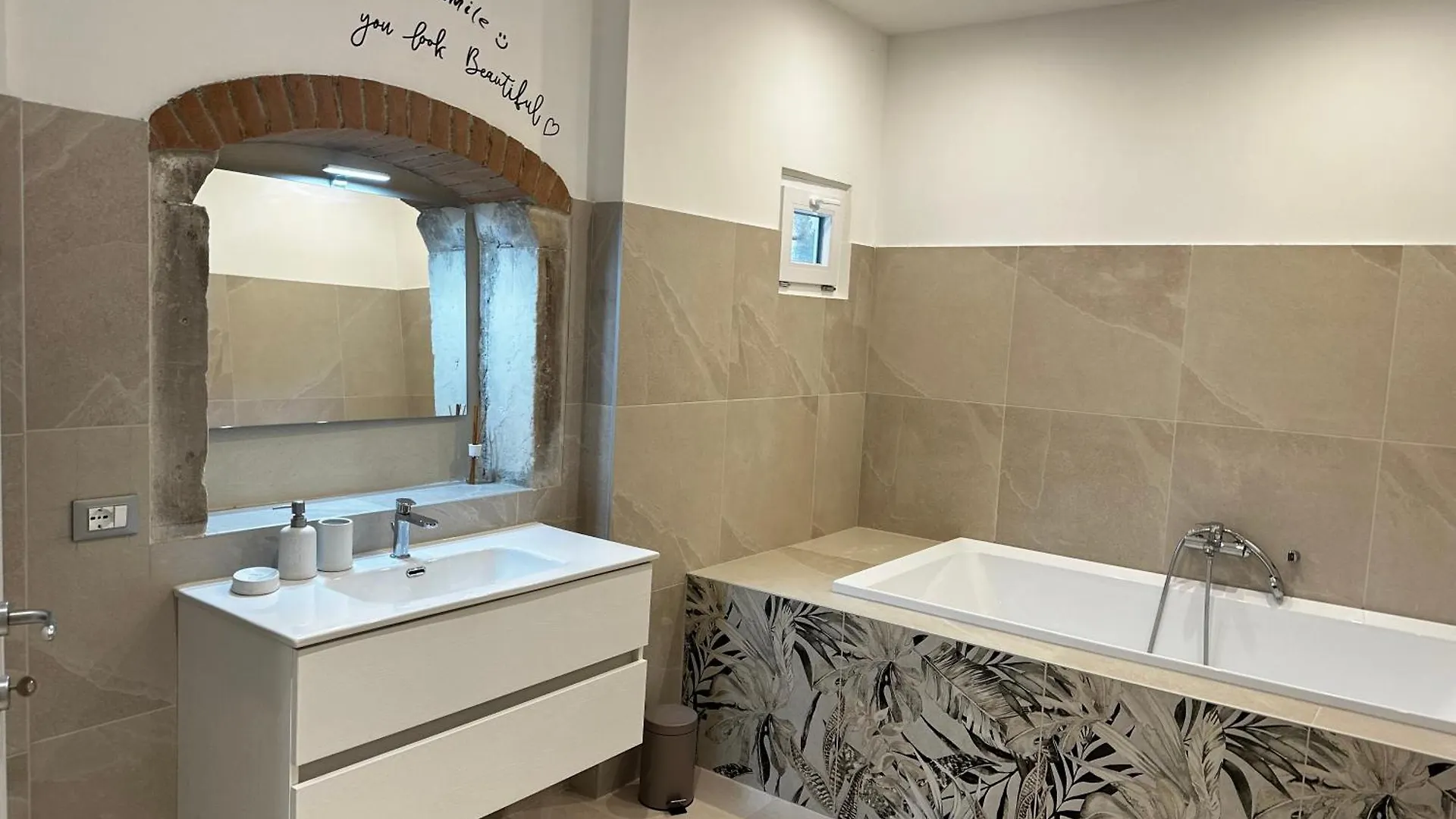 Timetofreedom Relax And Suite Apartment 佩斯基耶拉德加达 0*,